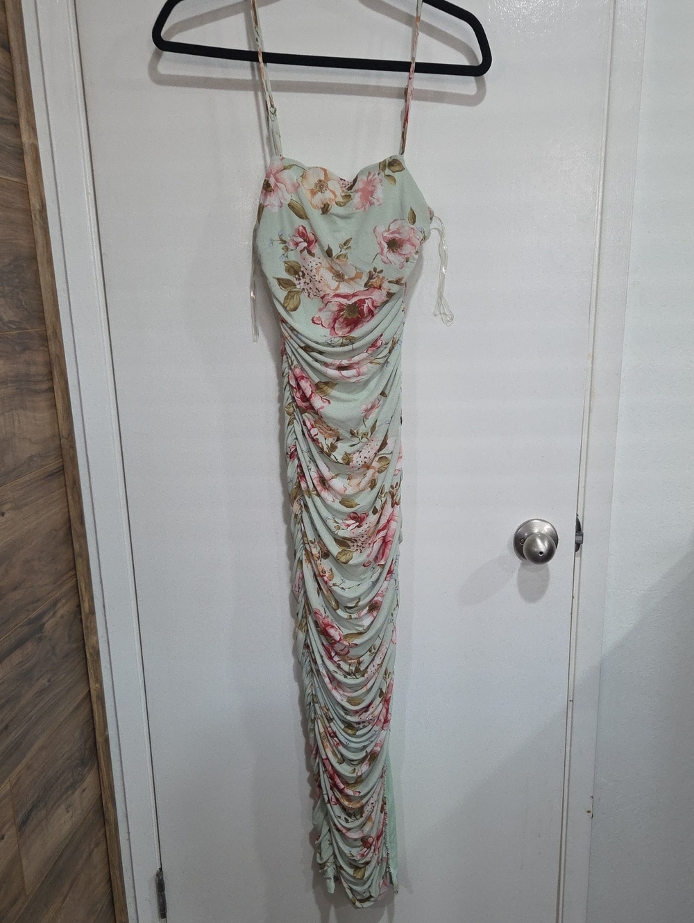 privy Mint Floral Ruched Maxi Dress with Pink Roses Side slit - size small